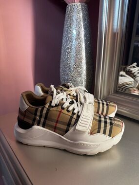 Burberry Lace-Up Sneakers